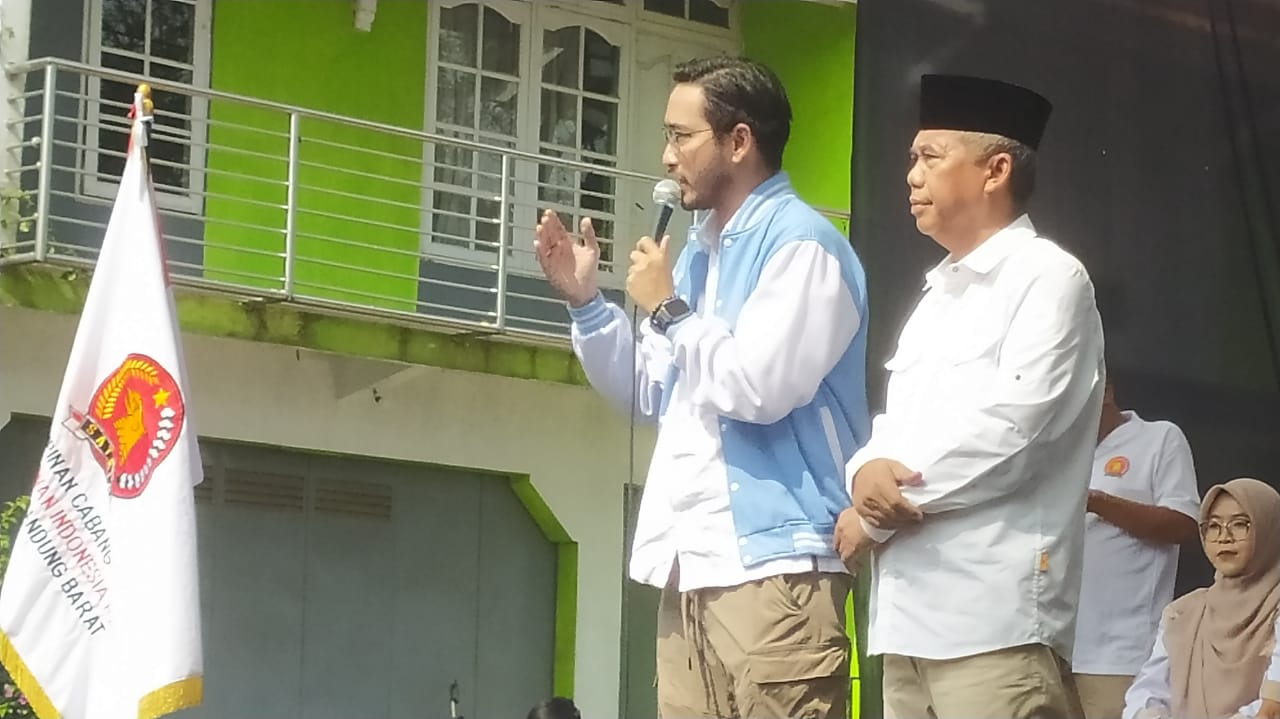 Jeje Ritchie-Asep Ismail Puncaki Survei Pilkada KBB, Ungguli Petahana